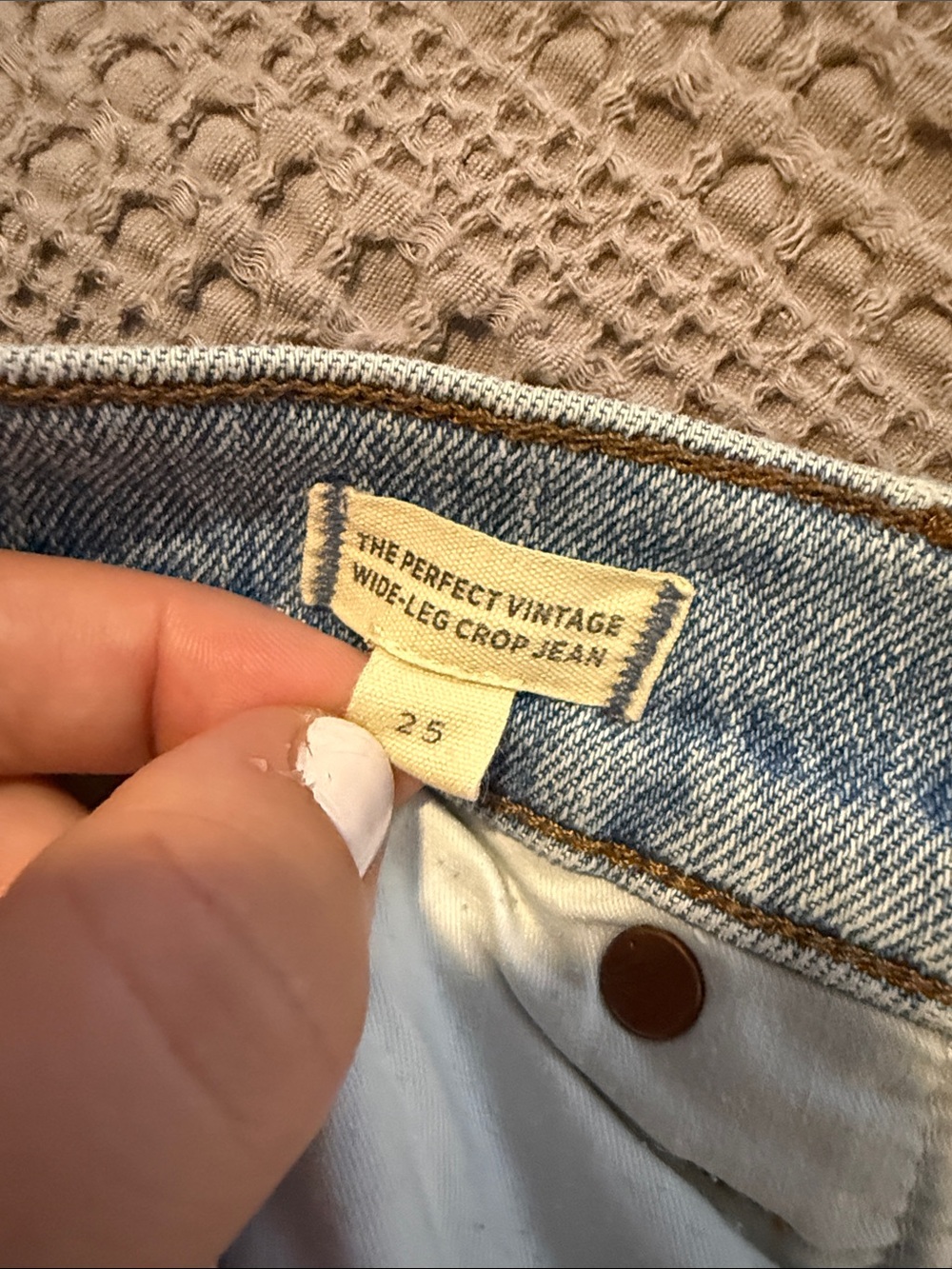 Madewell The Perfect Vintage Wide-Leg Crop Jean Light Wash Raw Hem 25  | [PH0732 - Picture 7 of 13